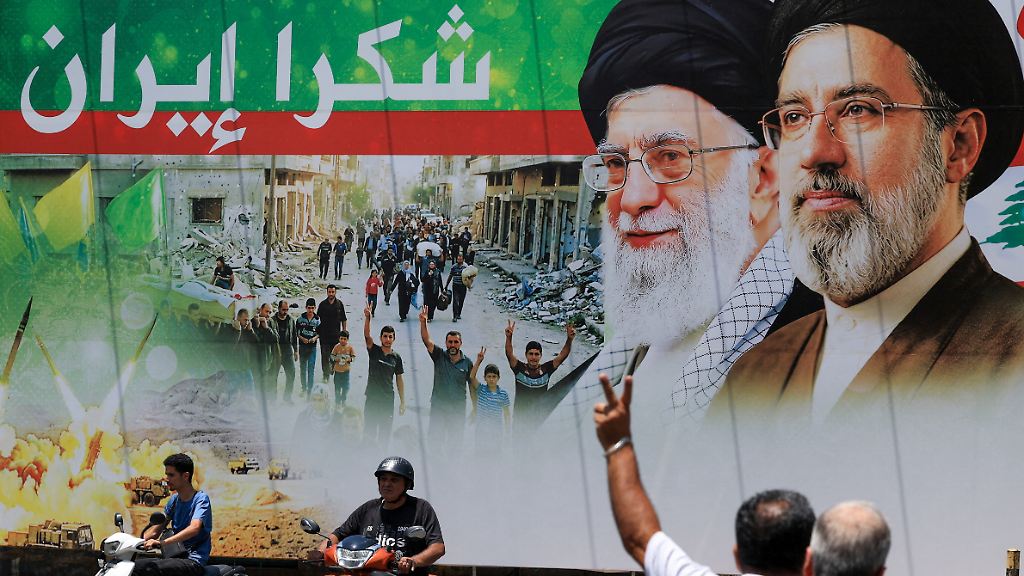 2026-06-15T115242Z_1869922155_RC2AULAI0HR3_RTRMADP_3_IRAN-CRISIS-ISRAEL-LEBANON (1)